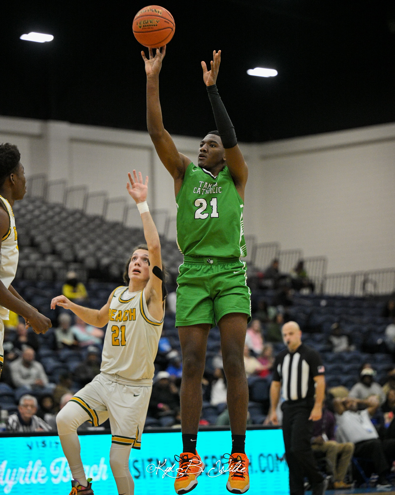 Tampa Catholic (FL) Downs Myrtle Beach 88-51 in Game 2 of Beachball Classic